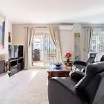 1 Bedroom With Large Roof Terrace